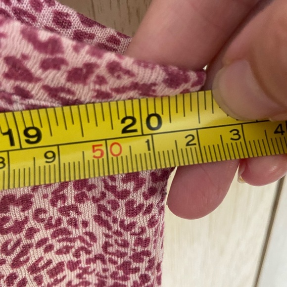 ATHLETA WOMEN'S MICRO CHEETAH BASHFUL ROSE SLEEVELESS BREEZY TOP TANK Sz Large - Picture 9 of 11